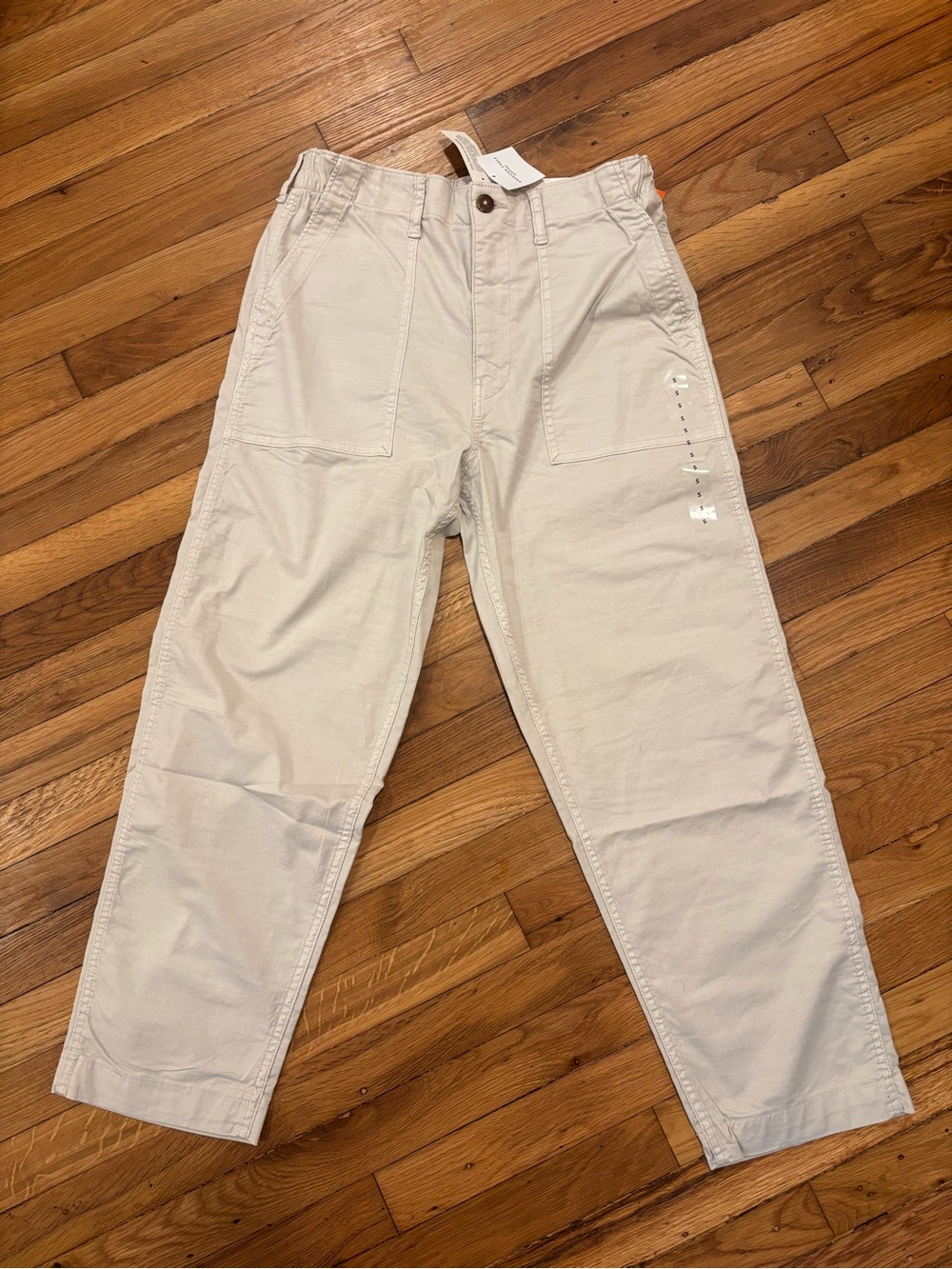 American Eagle Outfitters Men's flex Cargo Pants in Light Tan